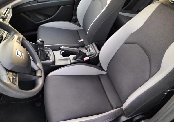 Seat Leon cena 28900 przebieg: 167000, rok produkcji 2013 z Rawicz małe 407